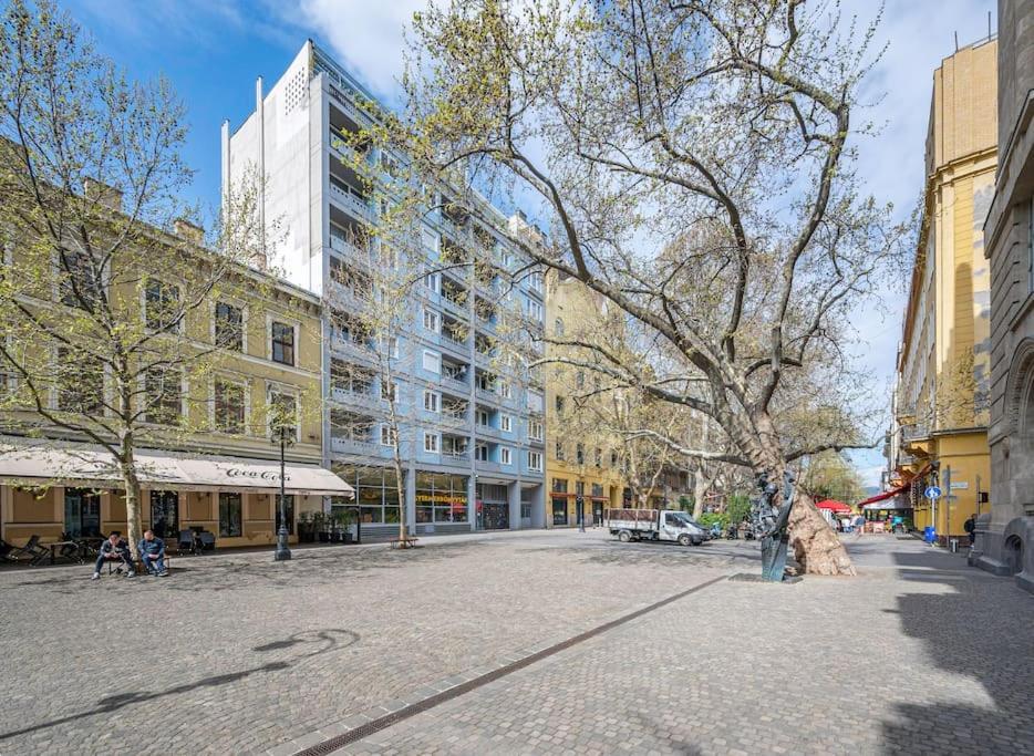 Liszt Ferenc Square Panorama Apt Budapeşte Dış mekan fotoğraf